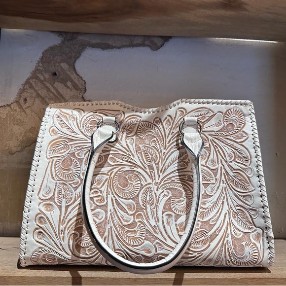 Hand tooled leather tote - Picture 6 of 7